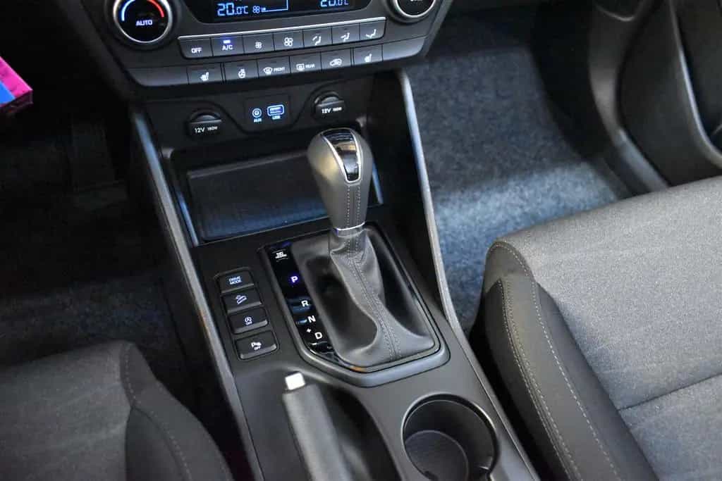 Hyundai TUCSON 1.6 Advantage Automatik+LED+SHZ+LHZ+Tempo 12/2019-photo-16