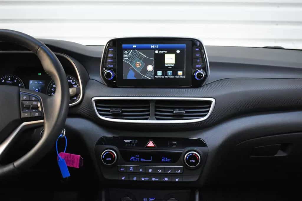Hyundai TUCSON 1.6 Advantage Automatik+LED+SHZ+LHZ+Tempo 12/2019-photo-20