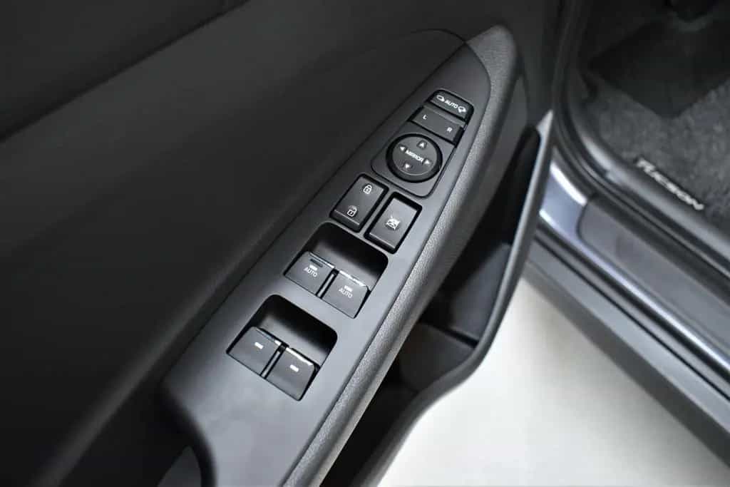 Hyundai TUCSON 1.6 Advantage Automatik+LED+SHZ+LHZ+Tempo 12/2019-photo-22