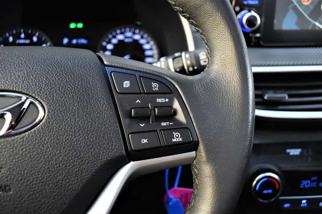 Hyundai TUCSON 1.6 Advantage Automatik+LED+SHZ+LHZ+Tempo 12/2019-photo-26