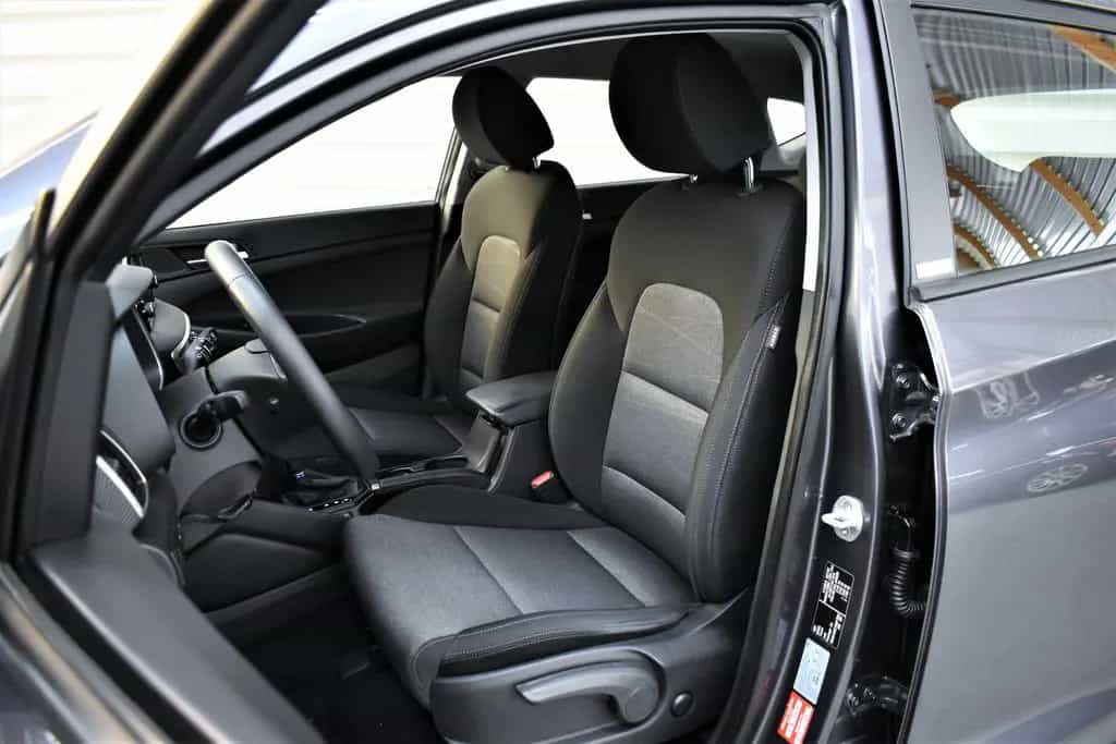 Hyundai TUCSON 1.6 Advantage Automatik+LED+SHZ+LHZ+Tempo 12/2019-photo-7