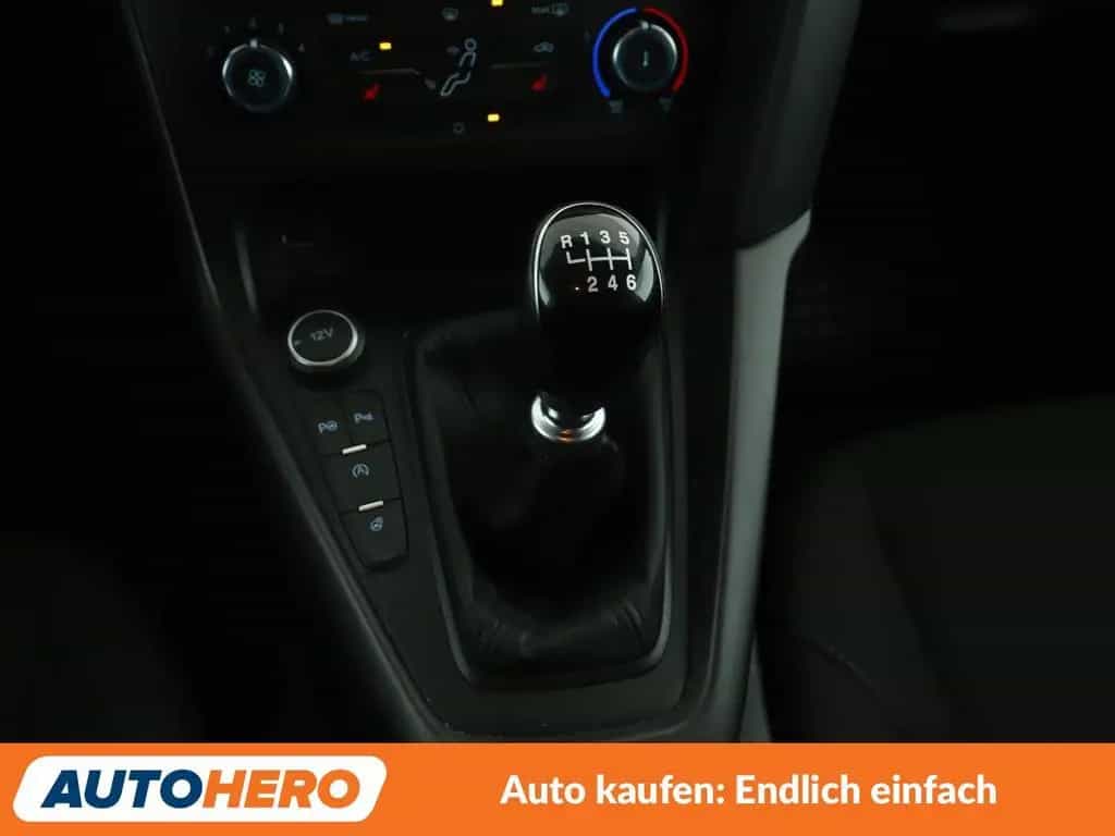 Ford Focus 1.0 EcoBoost Cool&Connect*NAVI*PDC*SHZ* 08/2018-photo-23