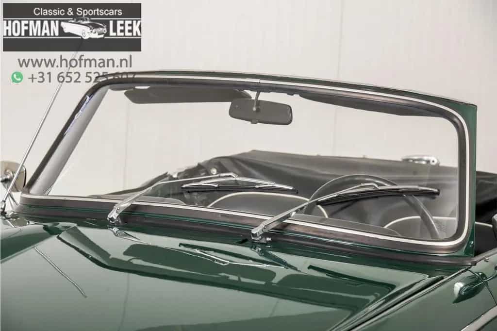 Triumph TR5 TR250 Overdrive 06/1968-photo-24