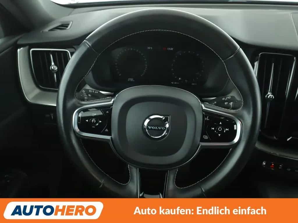 Volvo XC60 2.0 B4 R Design 2WD Aut.*NAVI*LED*TEMPO*CAM 06/2021-photo-18