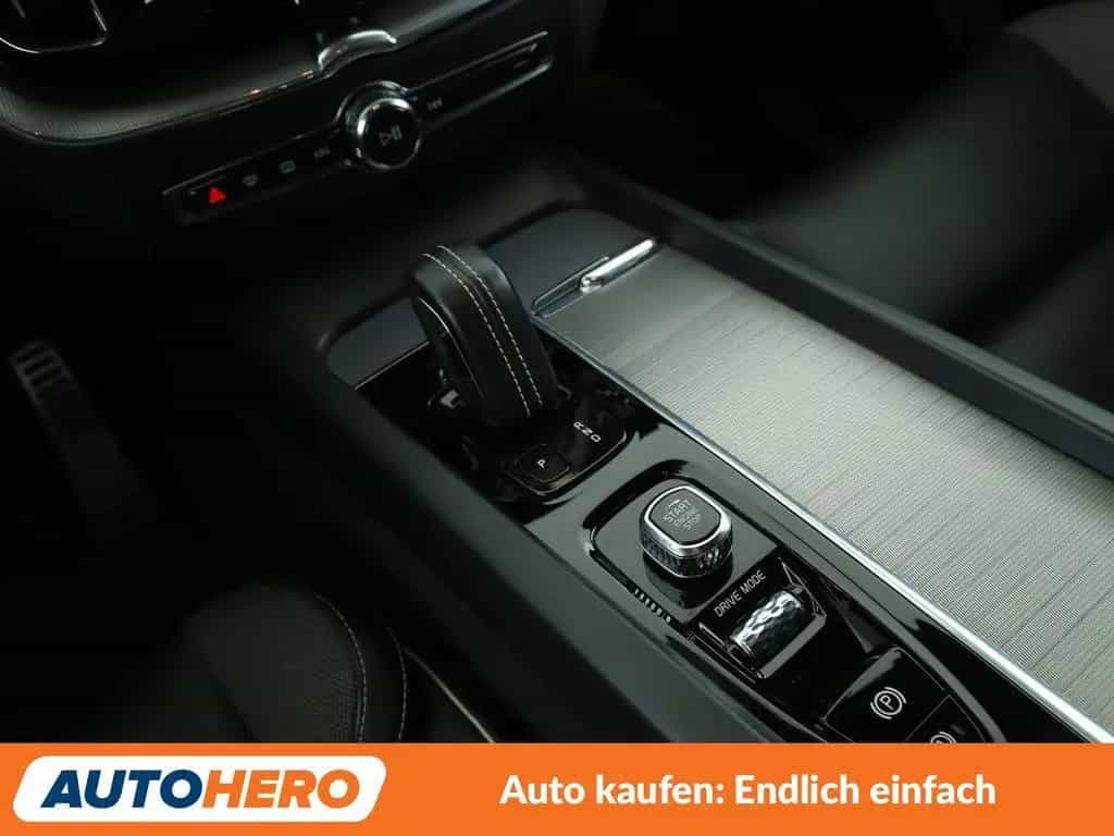 Volvo XC60 2.0 B4 R Design 2WD Aut.*NAVI*LED*TEMPO*CAM 06/2021-photo-21