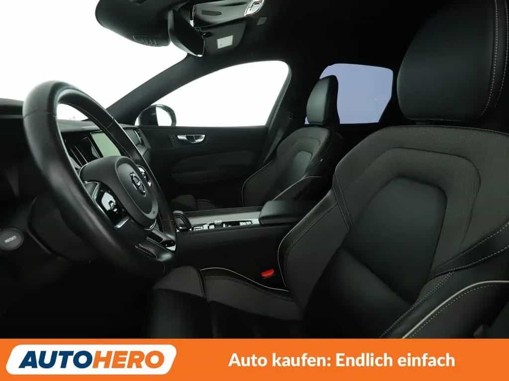 Volvo XC60 2.0 B4 R Design 2WD Aut.*NAVI*LED*TEMPO*CAM 06/2021-photo-9