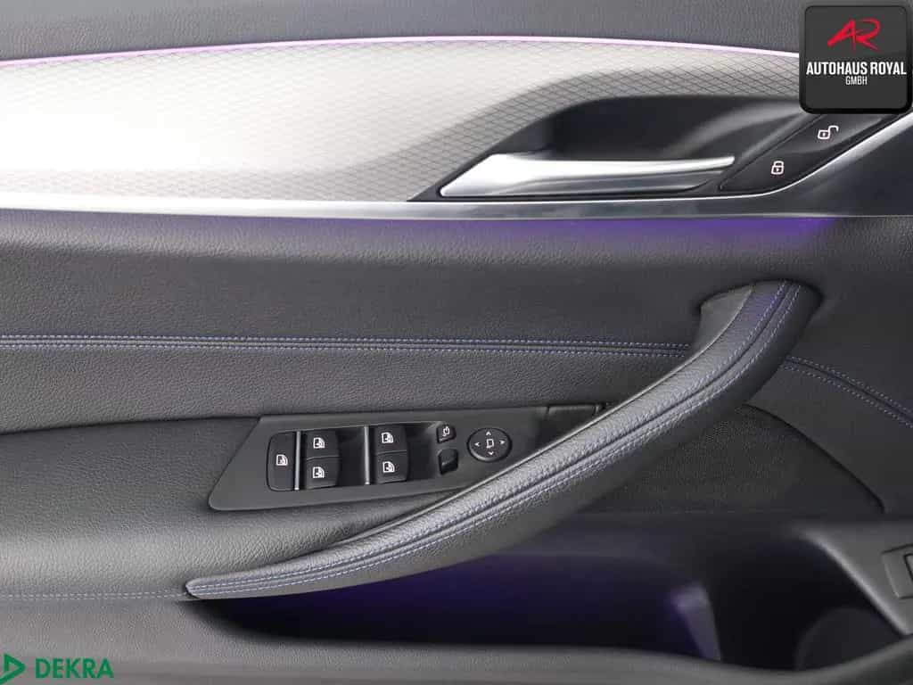 BMW 520 d T M SPORT PANO,HEADUP,AHK,KEYLESS,CARPLAY 01/2020-photo-14