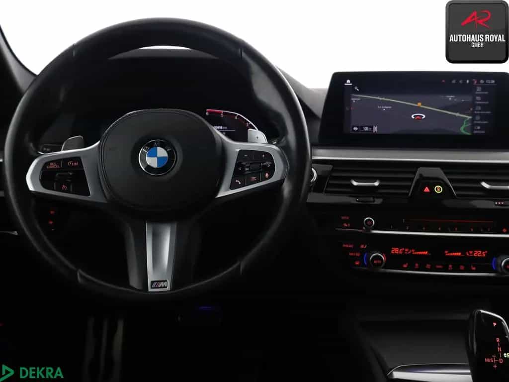 BMW 520 d T M SPORT PANO,HEADUP,AHK,KEYLESS,CARPLAY 01/2020-photo-15