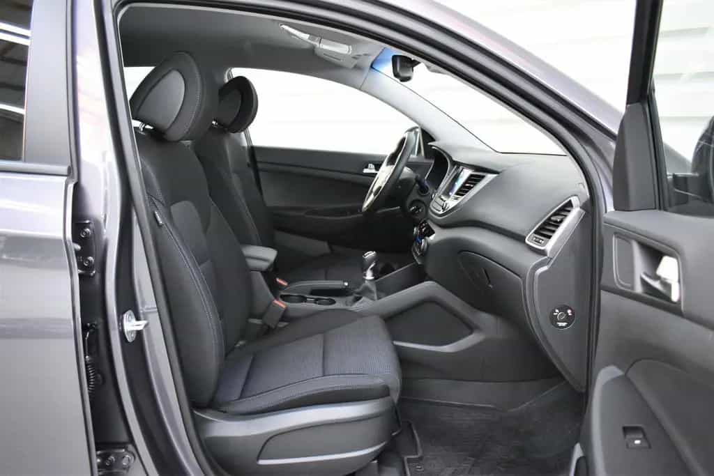 Hyundai TUCSON 1.6 Intro Edition 4WD+1.Hand+Nur.36.600km 12/2015-photo-10