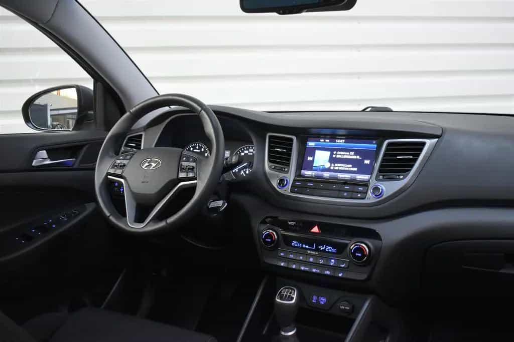 Hyundai TUCSON 1.6 Intro Edition 4WD+1.Hand+Nur.36.600km 12/2015-photo-13