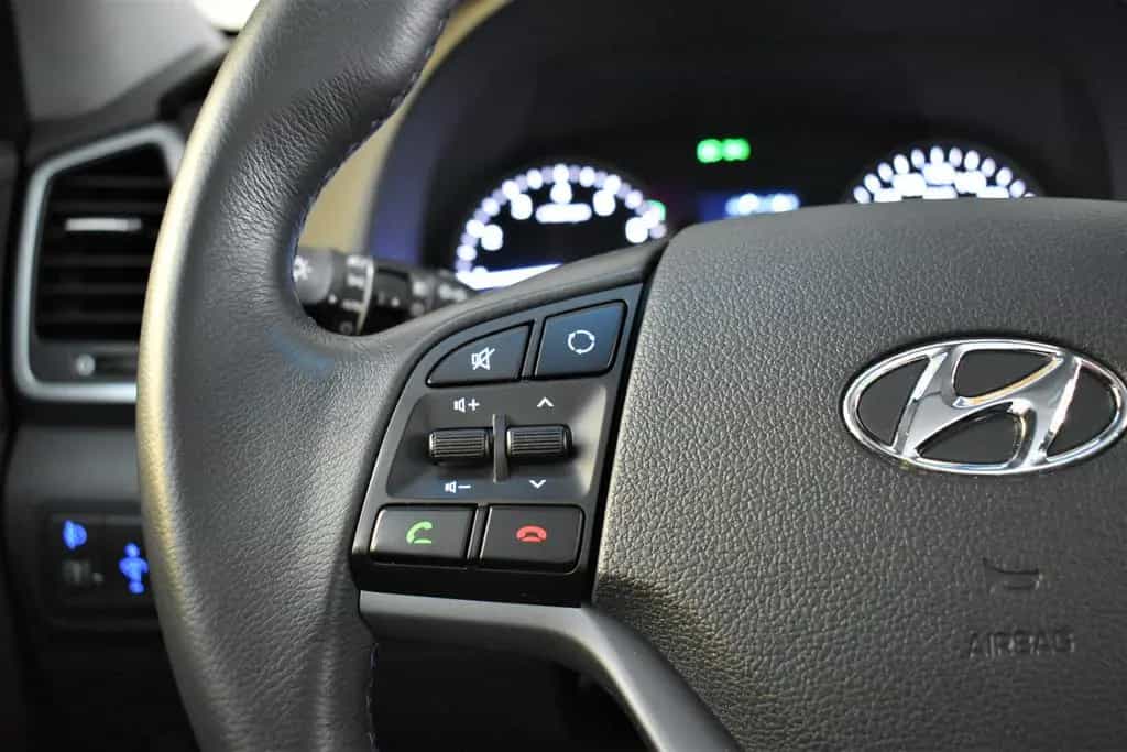 Hyundai TUCSON 1.6 Intro Edition 4WD+1.Hand+Nur.36.600km 12/2015-photo-24