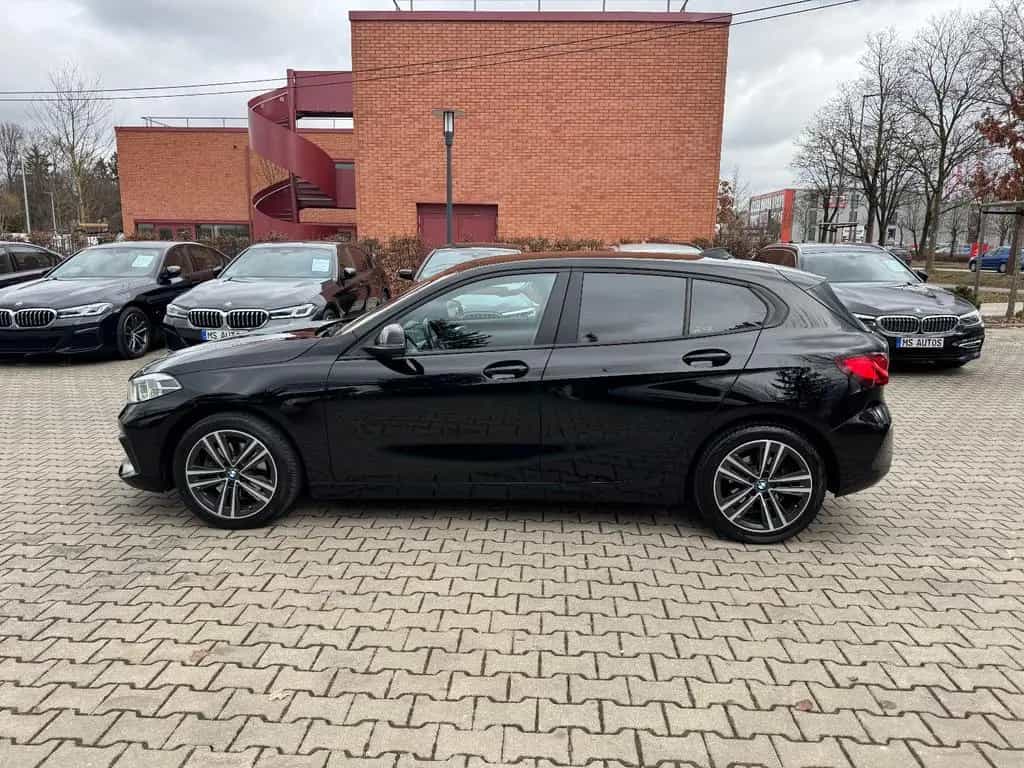BMW 1 Series 118i Limousine  Advantage*Head Up*Lichtpaket*SHZ 12/2019-photo-1