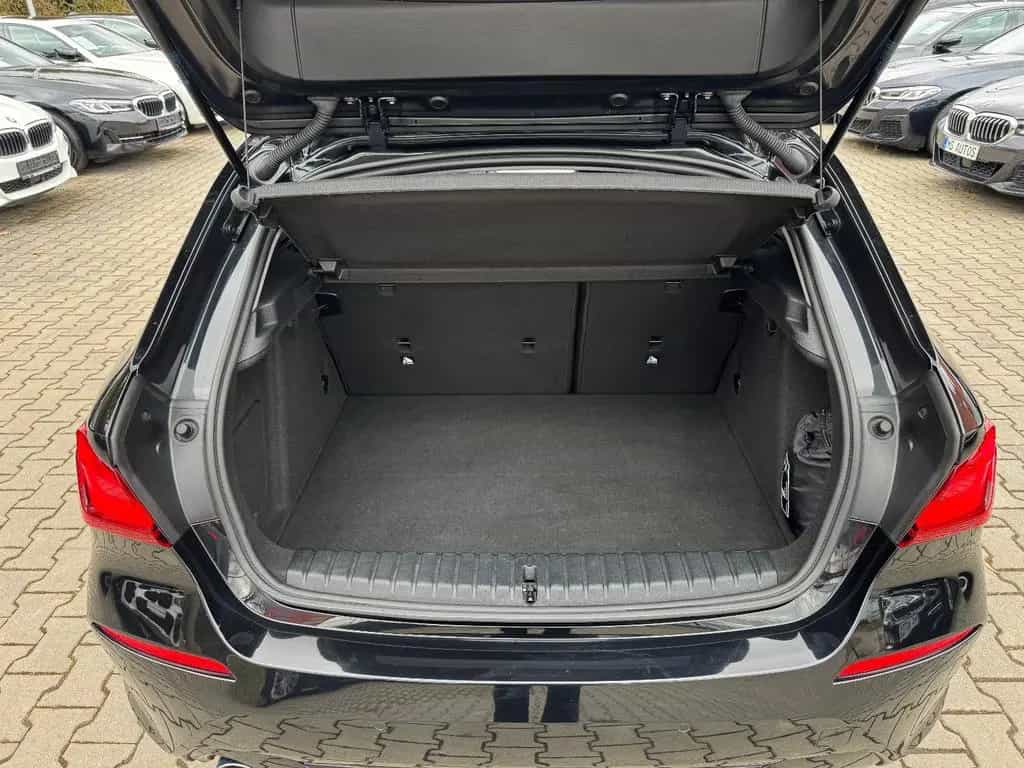 BMW 1 Series 118i Limousine  Advantage*Head Up*Lichtpaket*SHZ 12/2019-photo-10