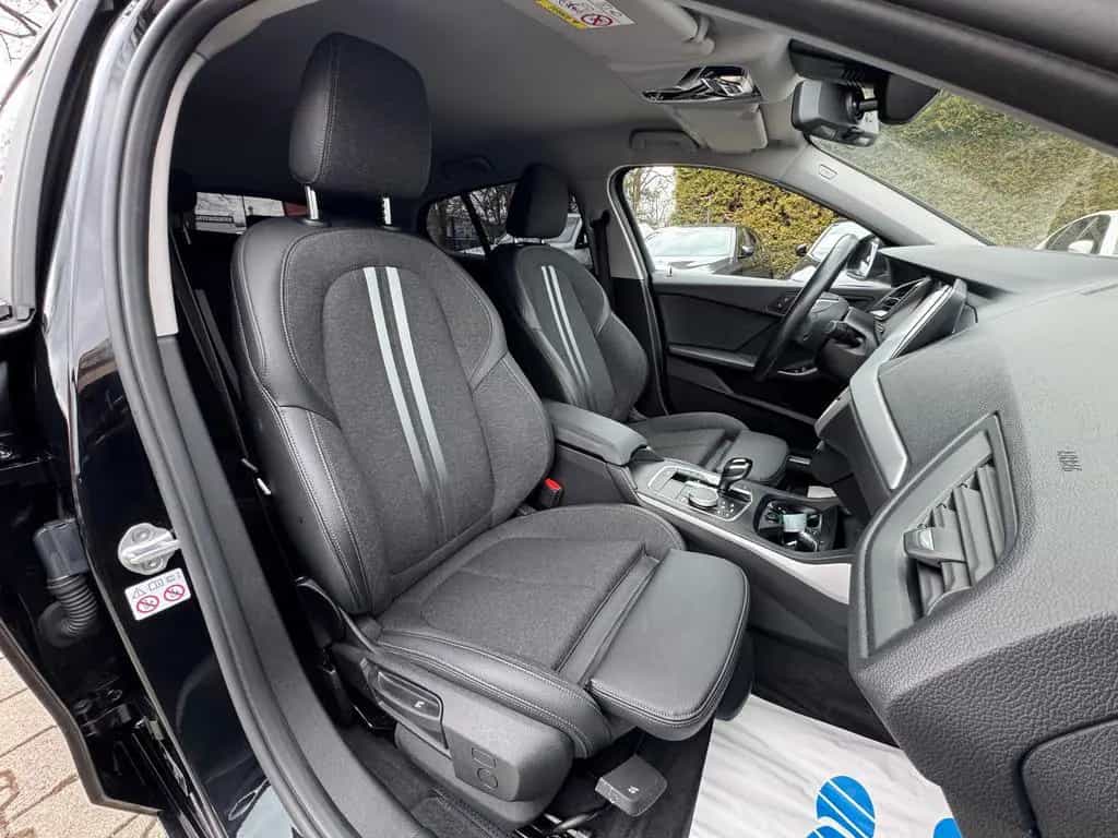 BMW 1 Series 118i Limousine  Advantage*Head Up*Lichtpaket*SHZ 12/2019-photo-14
