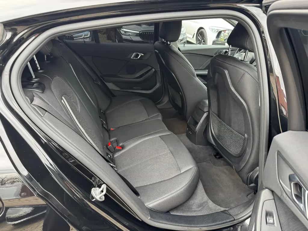 BMW 1 Series 118i Limousine  Advantage*Head Up*Lichtpaket*SHZ 12/2019-photo-15