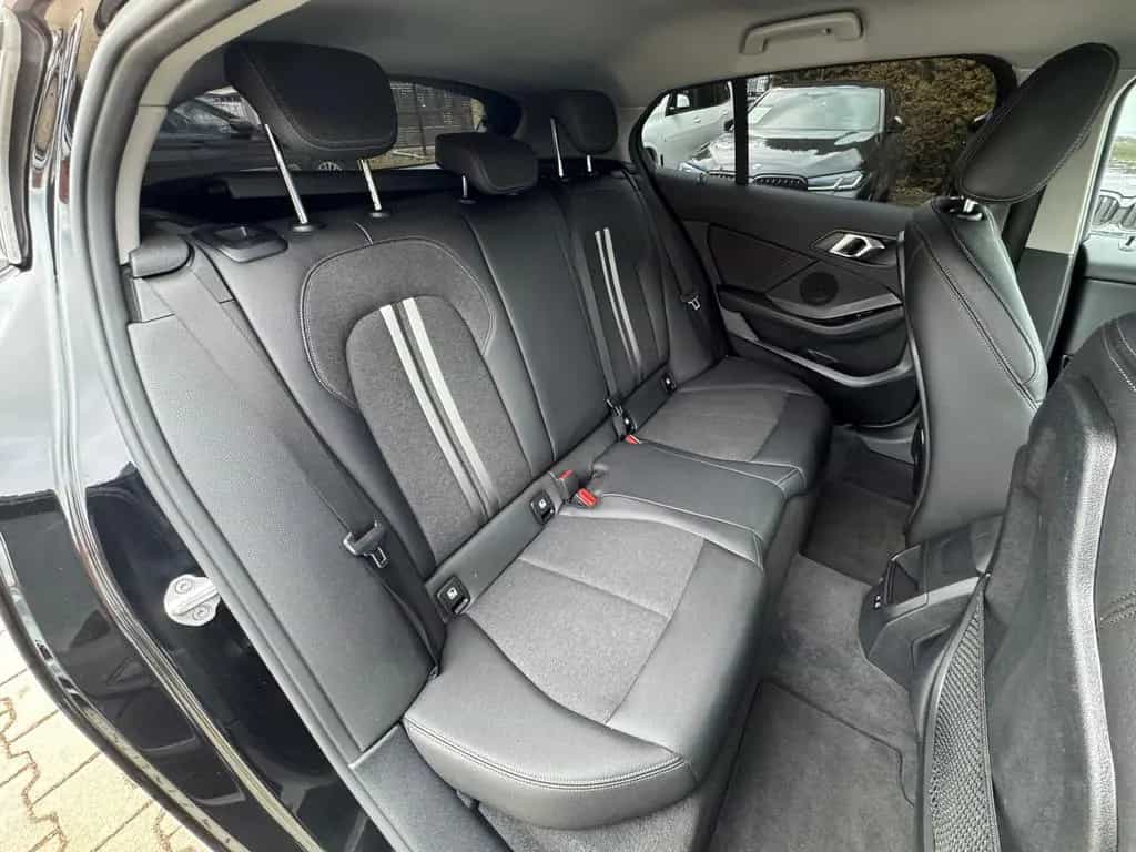 BMW 1 Series 118i Limousine  Advantage*Head Up*Lichtpaket*SHZ 12/2019-photo-16