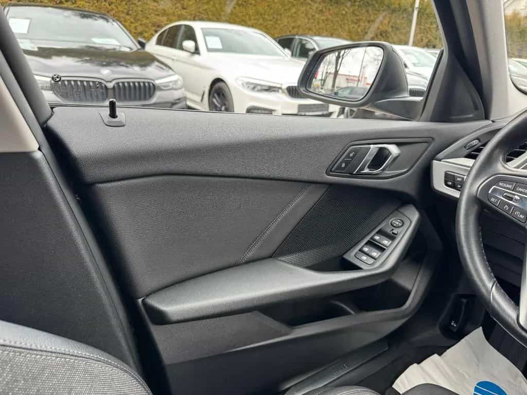 BMW 1 Series 118i Limousine  Advantage*Head Up*Lichtpaket*SHZ 12/2019-photo-27