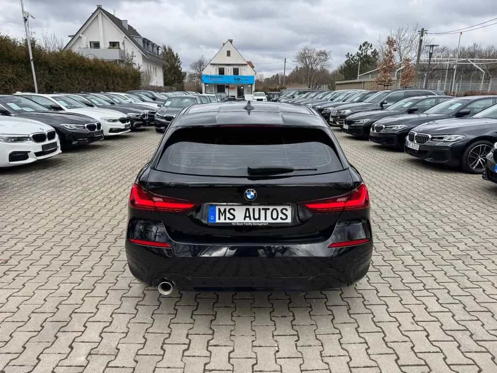 BMW 1 Series 118i Limousine  Advantage*Head Up*Lichtpaket*SHZ 12/2019-photo-3