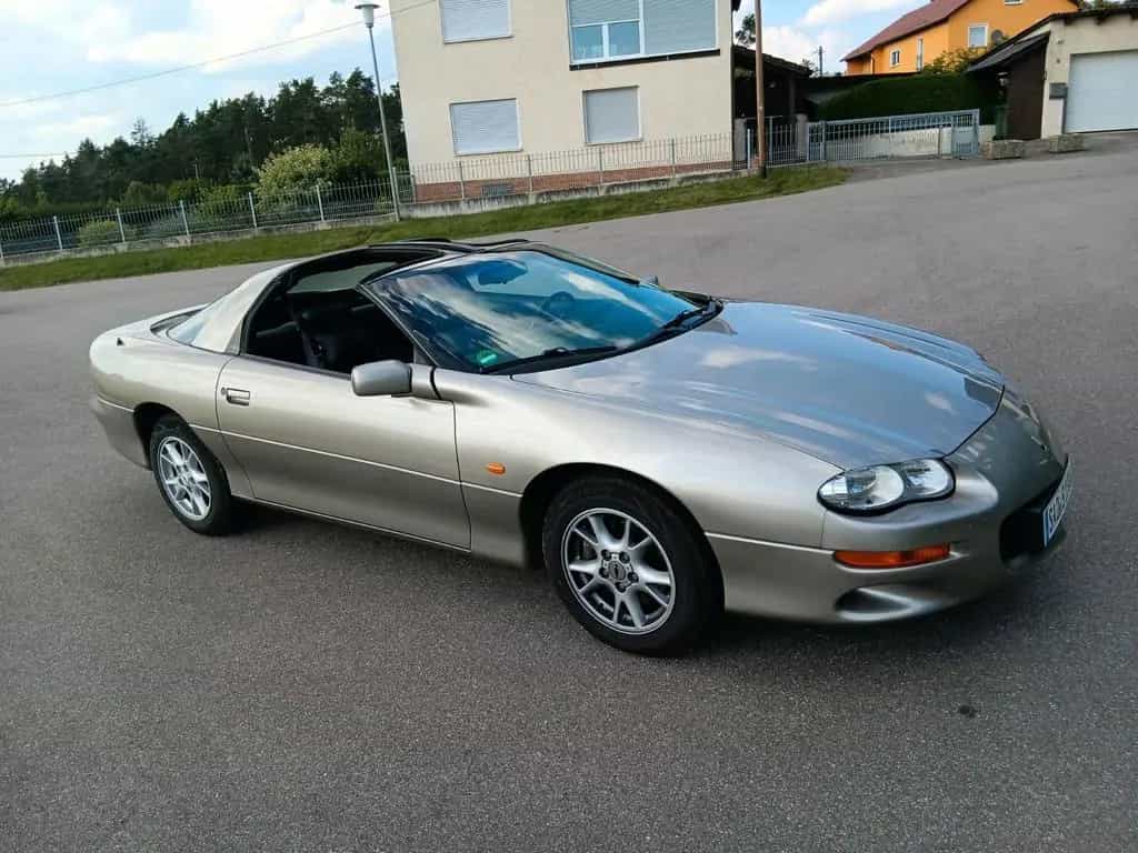 Chevrolet Camaro mit Gutachten 12/2000-photo-3