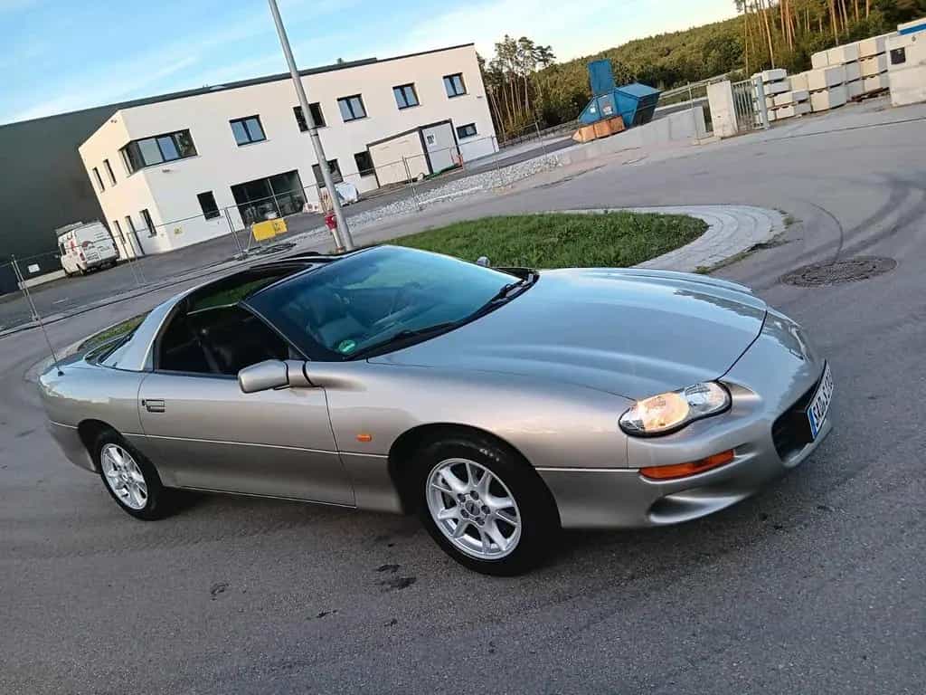 Chevrolet Camaro mit Gutachten 12/2000-photo-5