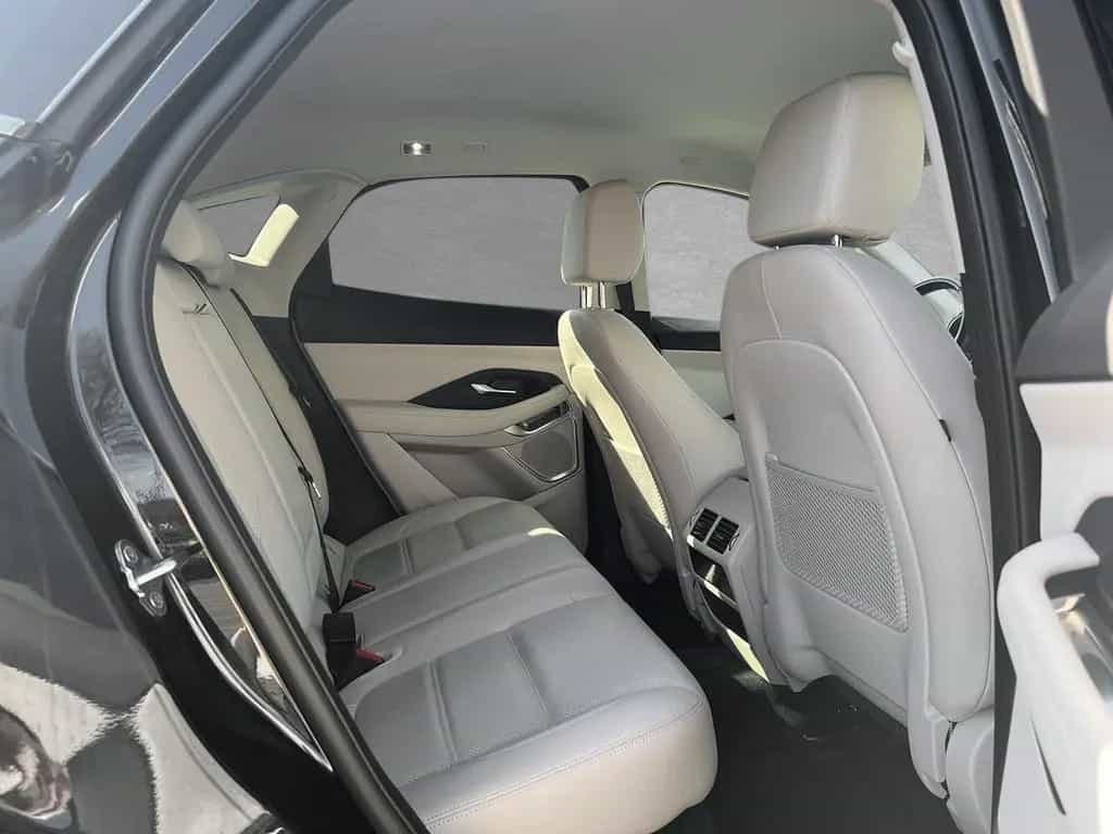 Jaguar E-Pace D165 SE AWD 20"Nav-Pro Verkehrz.-erk. SHZ 01/2022-photo-4