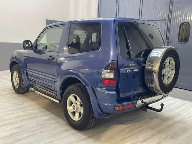 Mitsubishi Pajero 3.5i GDI V6 24V cat 3p. GLS2 05/2001-photo-4