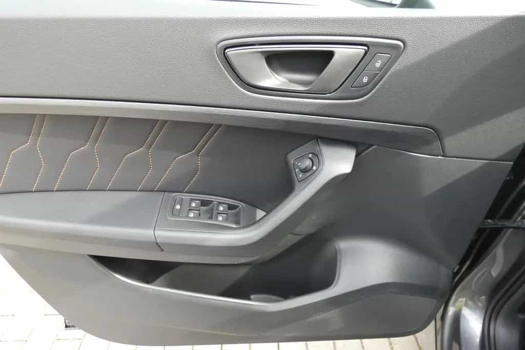 Cupra Ateca 2.0  #4Drive #AHK #NAVI #DAB+ #KAM #PDC 08/2025-photo-17