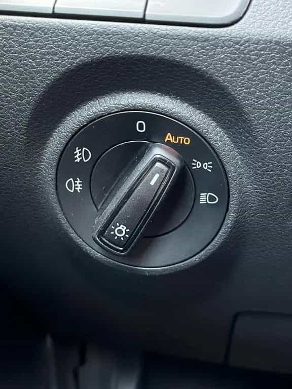 Skoda Fabia DSG RF-Kamera Sitzheizg Parkpilot Navi 10/2016-photo-14