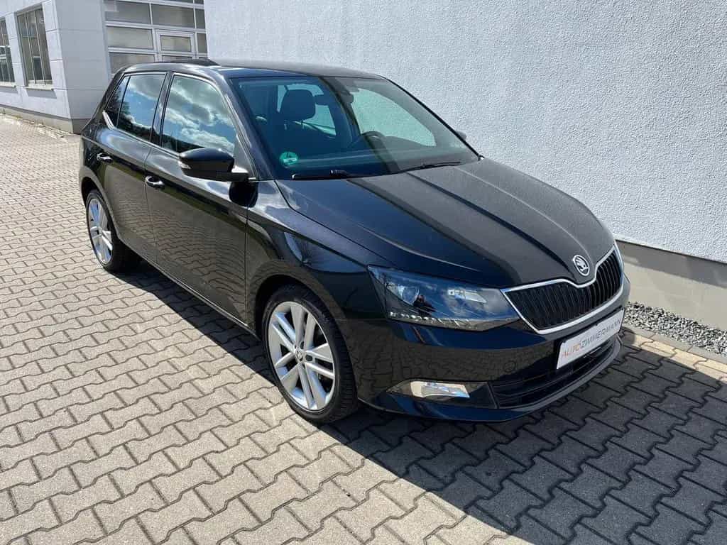 Skoda Fabia DSG RF-Kamera Sitzheizg Parkpilot Navi 10/2016-photo-2
