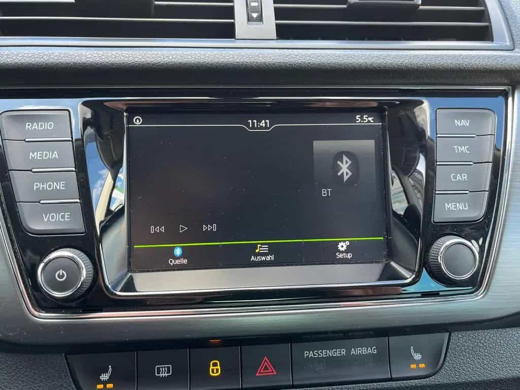 Skoda Fabia DSG RF-Kamera Sitzheizg Parkpilot Navi 10/2016-photo-26