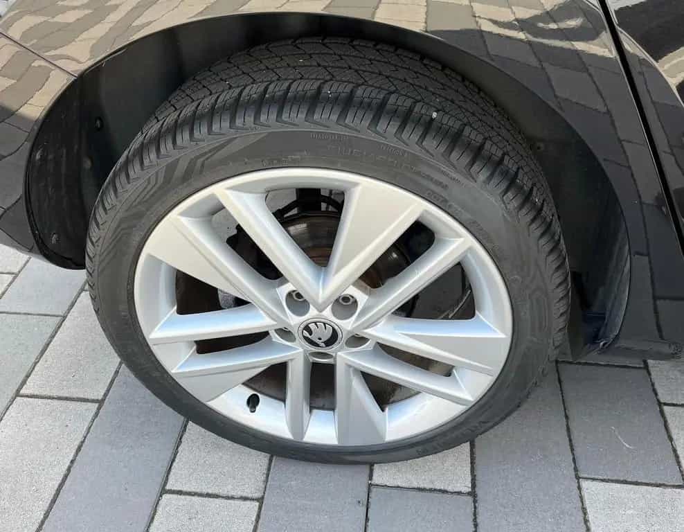 Skoda Fabia DSG RF-Kamera Sitzheizg Parkpilot Navi 10/2016-photo-30