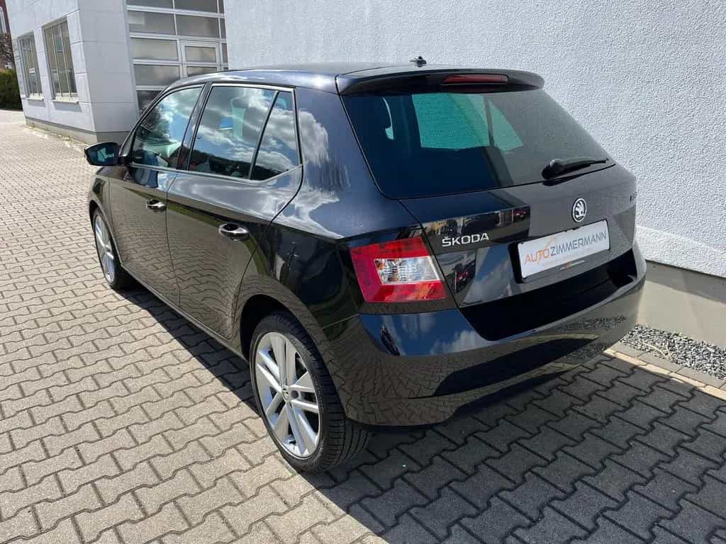 Skoda Fabia DSG RF-Kamera Sitzheizg Parkpilot Navi 10/2016-photo-6