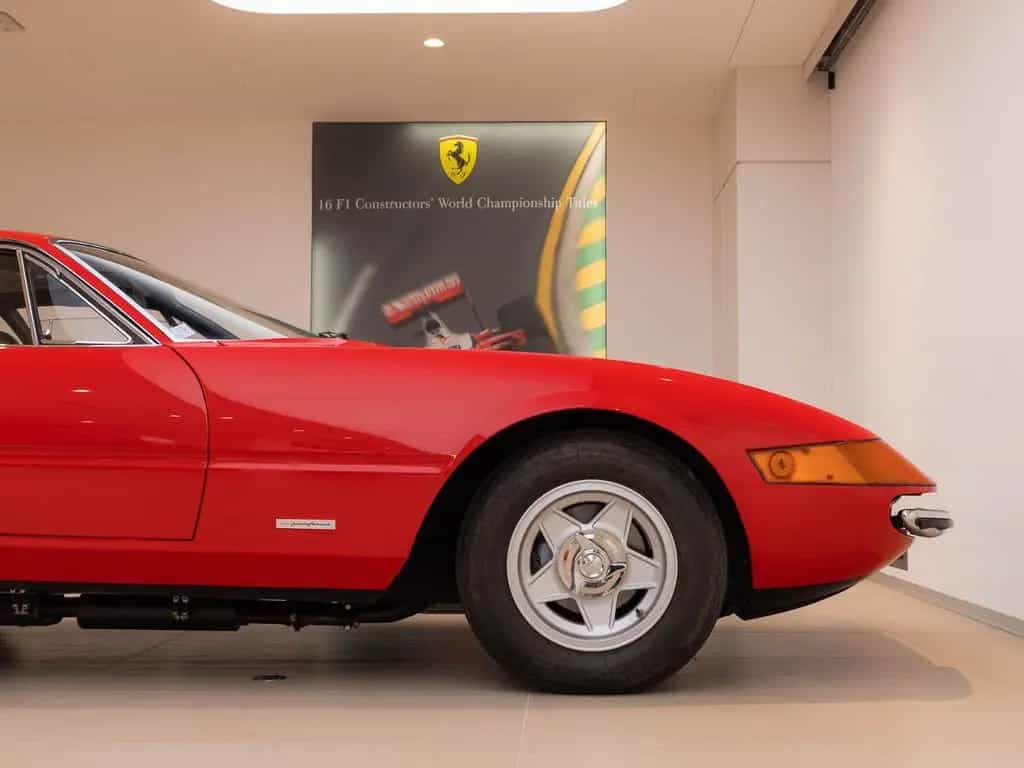 Ferrari 365 Daytona 10/1972-photo-11