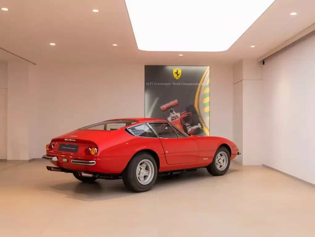 Ferrari 365 Daytona 10/1972-photo-2
