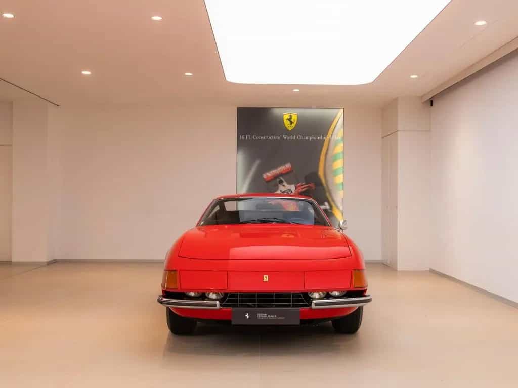 Ferrari 365 Daytona 10/1972-photo-4