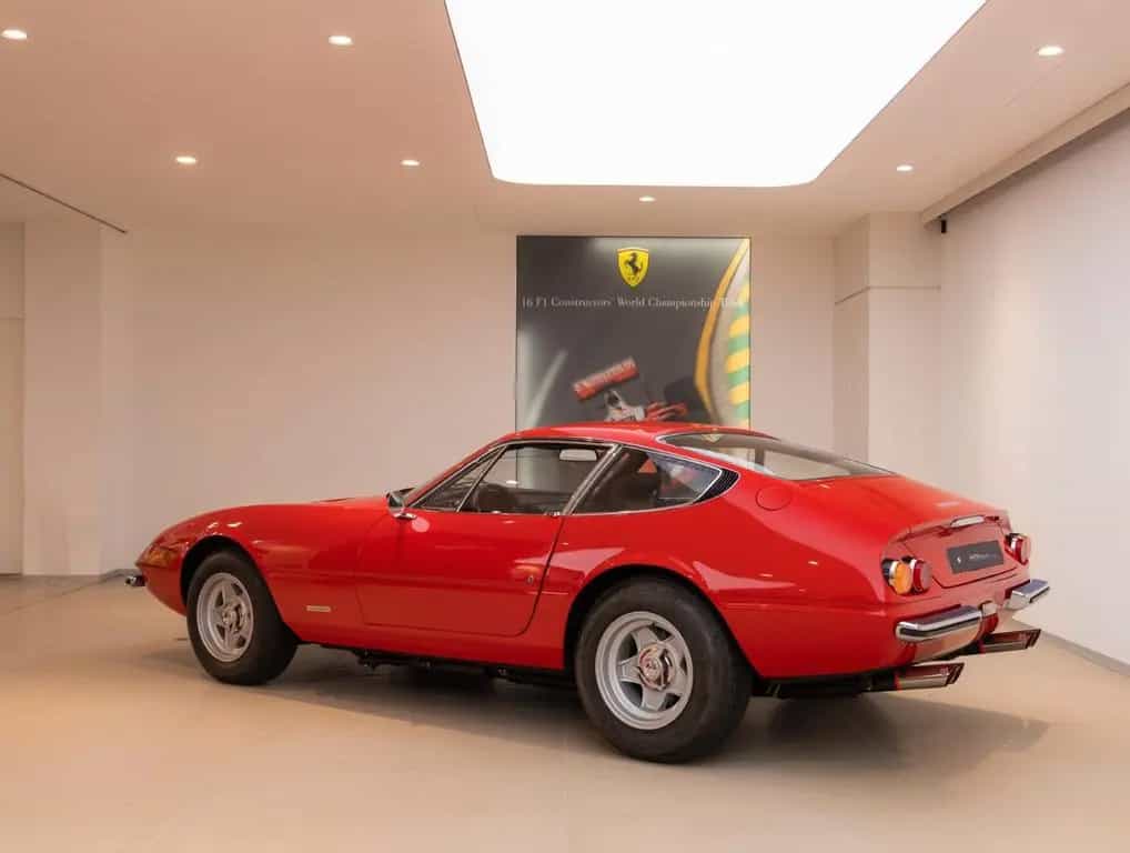 Ferrari 365 Daytona 10/1972-photo-7