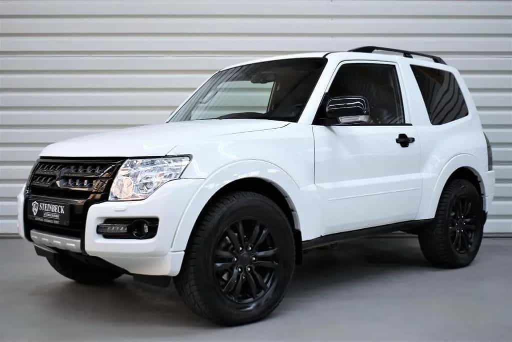Mitsubishi Pajero 3.2 DI-D Top Autom.+Schiebedach+AHK+Xenon 12/2017-photo-2
