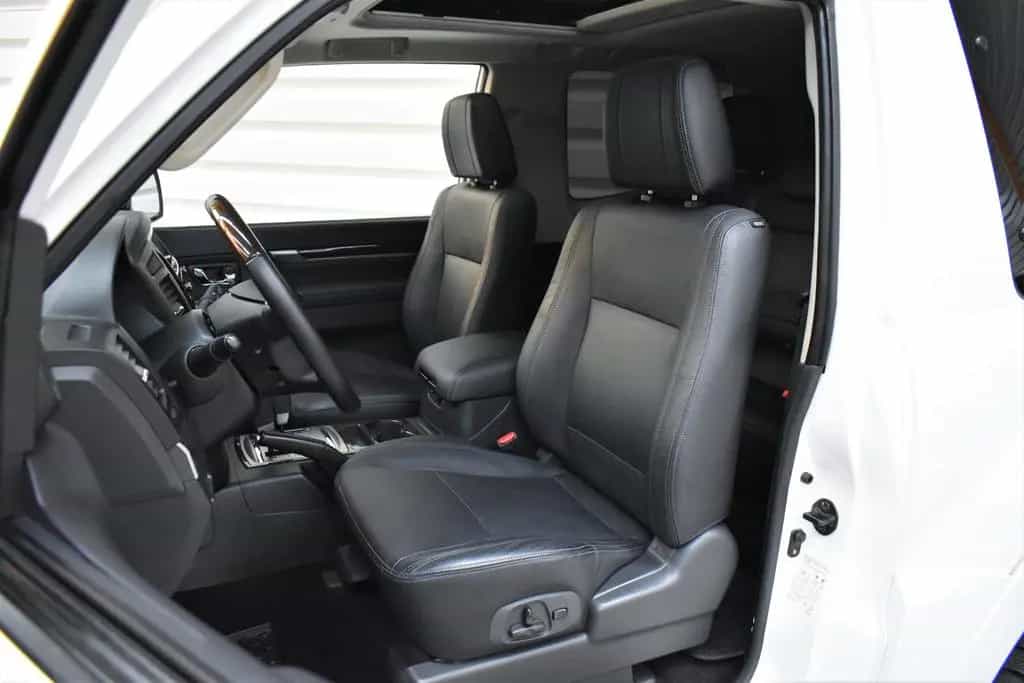Mitsubishi Pajero 3.2 DI-D Top Autom.+Schiebedach+AHK+Xenon 12/2017-photo-7