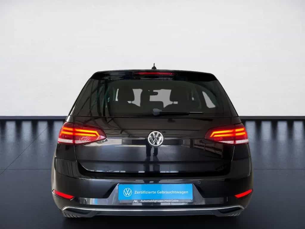 Volkswagen Golf VII JOIN TSI+ALU 16+SITZHEIZUNG+NAVI+EINPAR 04/2018-photo-1