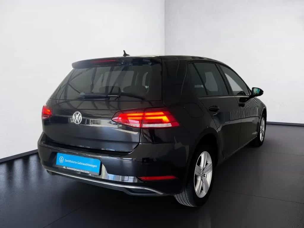 Volkswagen Golf VII JOIN TSI+ALU 16+SITZHEIZUNG+NAVI+EINPAR 04/2018-photo-2