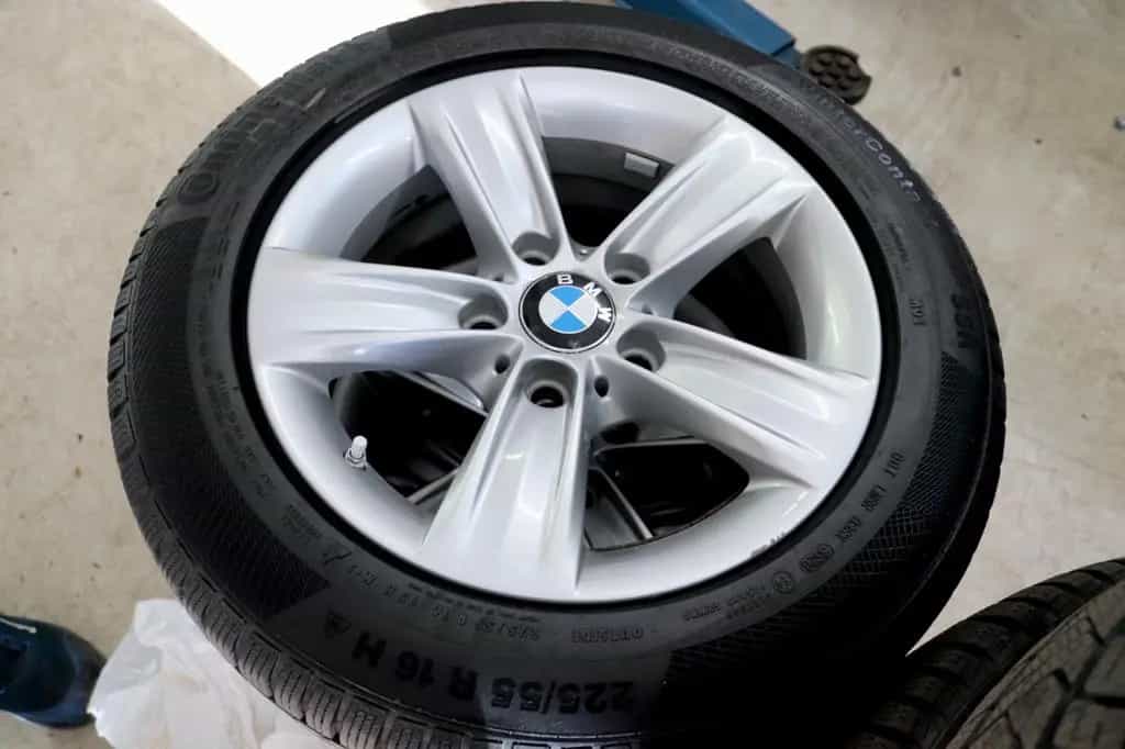 BMW 320 d Touring Sport Line Navi Klima SHZ PDC LED 07/2019-photo-24