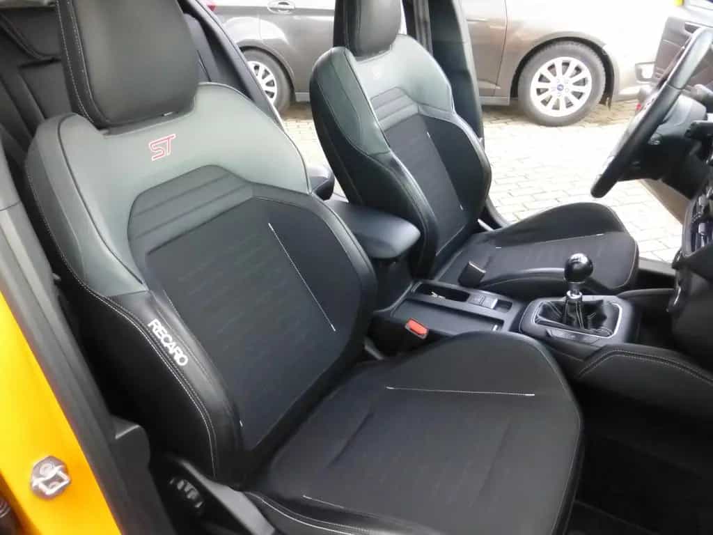Ford Focus ST Performance Paket, HUD,Kamera,19Zoll 06/2020-photo-12