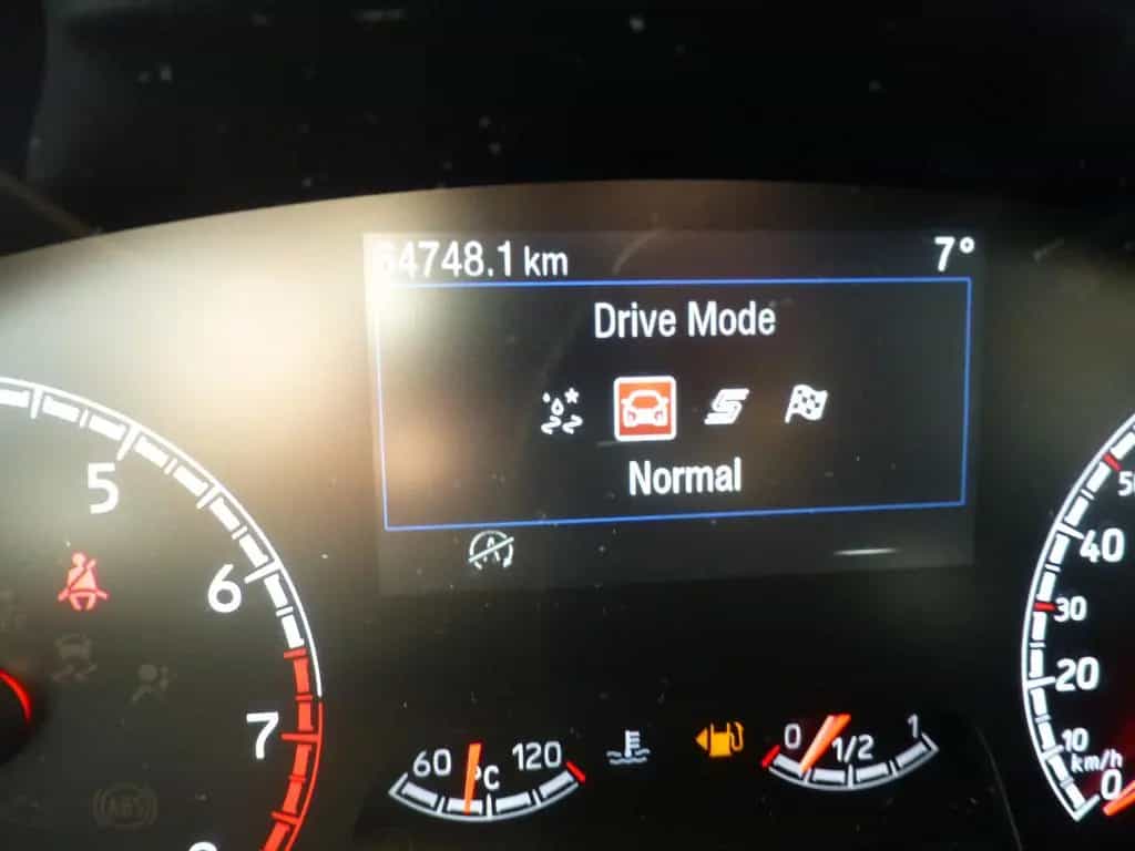 Ford Focus ST Performance Paket, HUD,Kamera,19Zoll 06/2020-photo-16