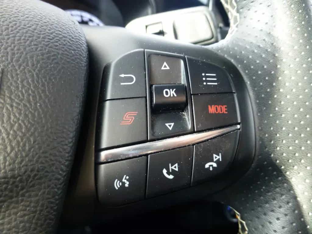 Ford Focus ST Performance Paket, HUD,Kamera,19Zoll 06/2020-photo-18