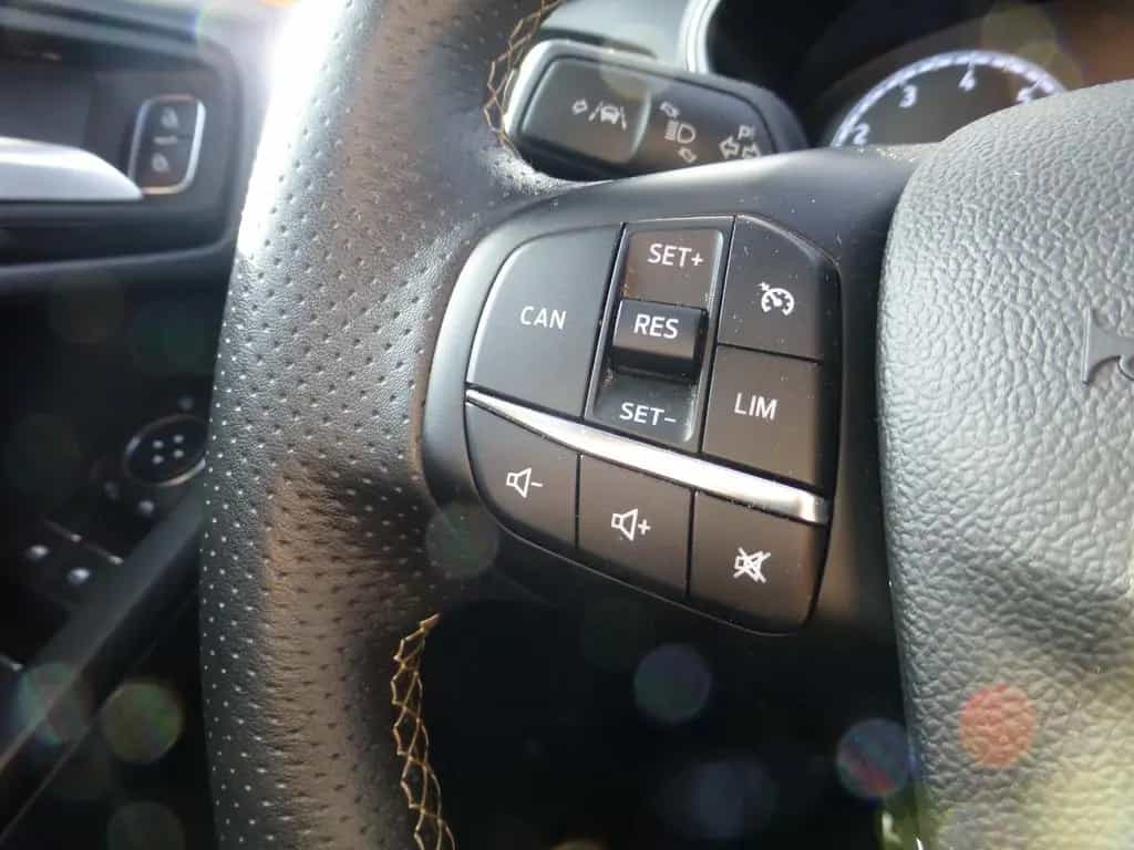 Ford Focus ST Performance Paket, HUD,Kamera,19Zoll 06/2020-photo-19