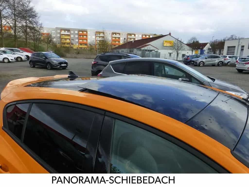 Ford Focus ST Performance Paket, HUD,Kamera,19Zoll 06/2020-photo-2