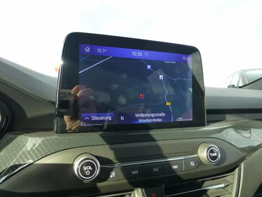 Ford Focus ST Performance Paket, HUD,Kamera,19Zoll 06/2020-photo-25
