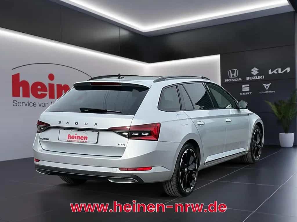 Skoda Superb Combi 2.0TDI 4x4 Sportline 360+AHK+LED+NA 12/2022-photo-3