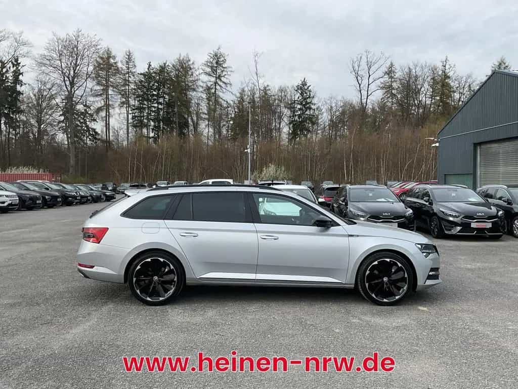 Skoda Superb Combi 2.0TDI 4x4 Sportline 360+AHK+LED+NA 12/2022-photo-9