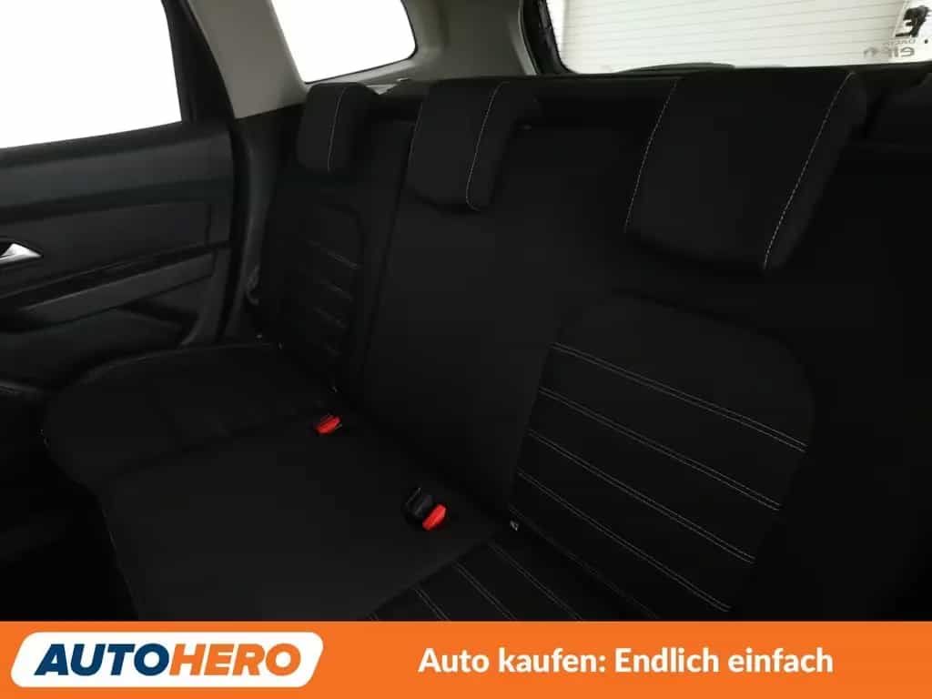Dacia Duster 1.2 TCe Prestige*NAVI*360°*PDC*SHZ*TEMPO* 06/2018-photo-13